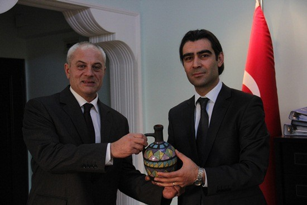 Gürcistan\'ınTrabzon Başkonsolosu, Ardahan Belediyesini Ziyaret Etti
