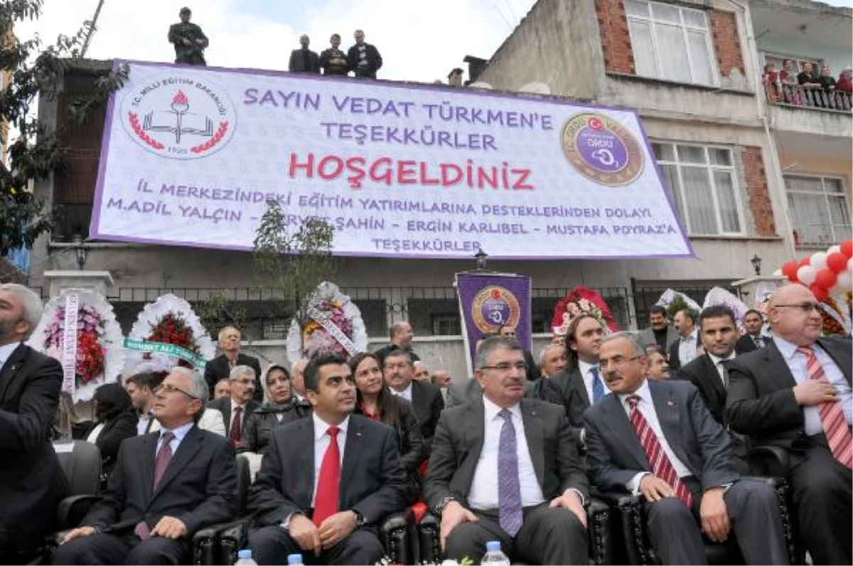 İçişleri Bakanı Şahin: Eğitim Yatırımları Hız Kesmeden Devam Edecek