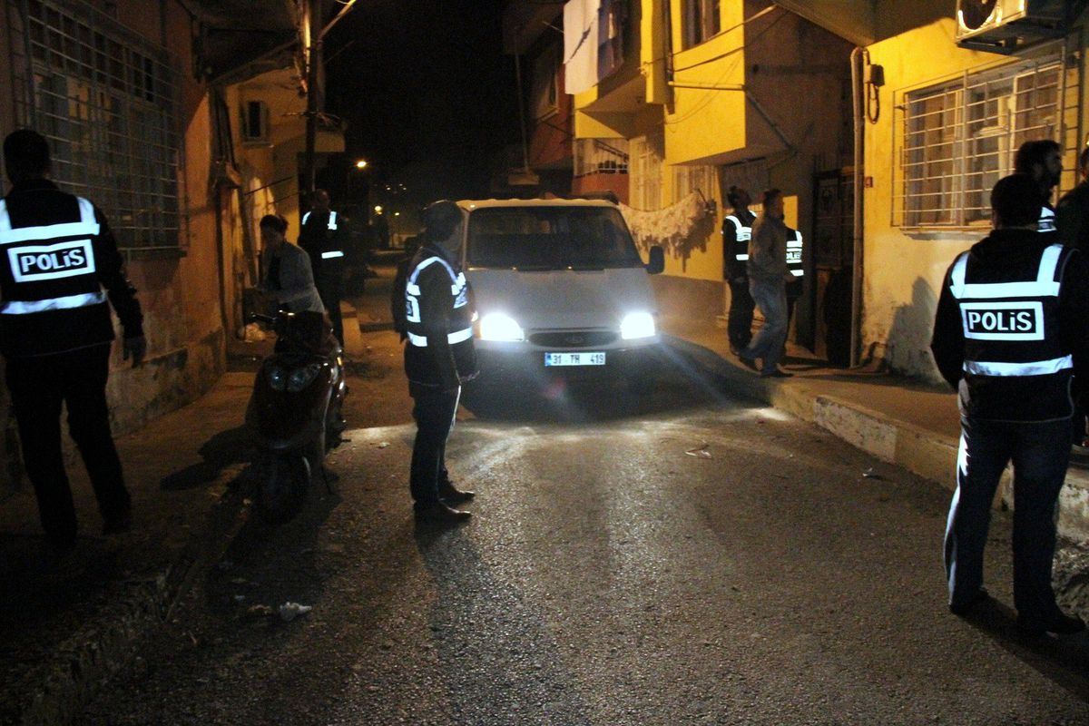 İskenderun\'da Şafak Operasyonu