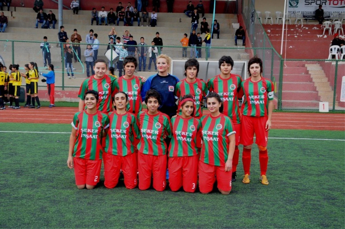 Kızıltepe Belediyespor Rakibini Gole Boğdu