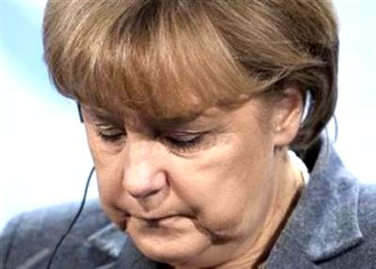 Merkel Yeni Saç Traşına Karşı