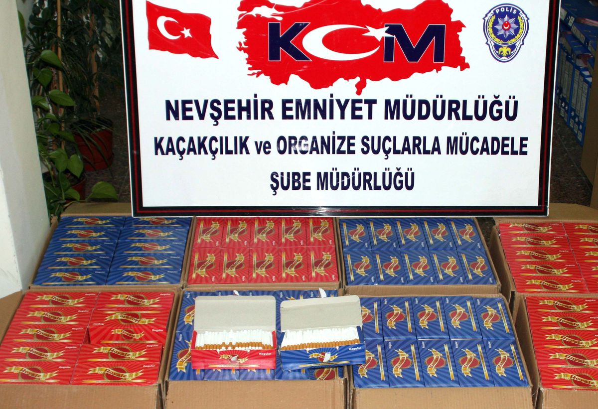 Nevşehir\'de 80 Bin Adet Gümrük Kaçağı Sigara Kağıdı Ele Geçirildi
