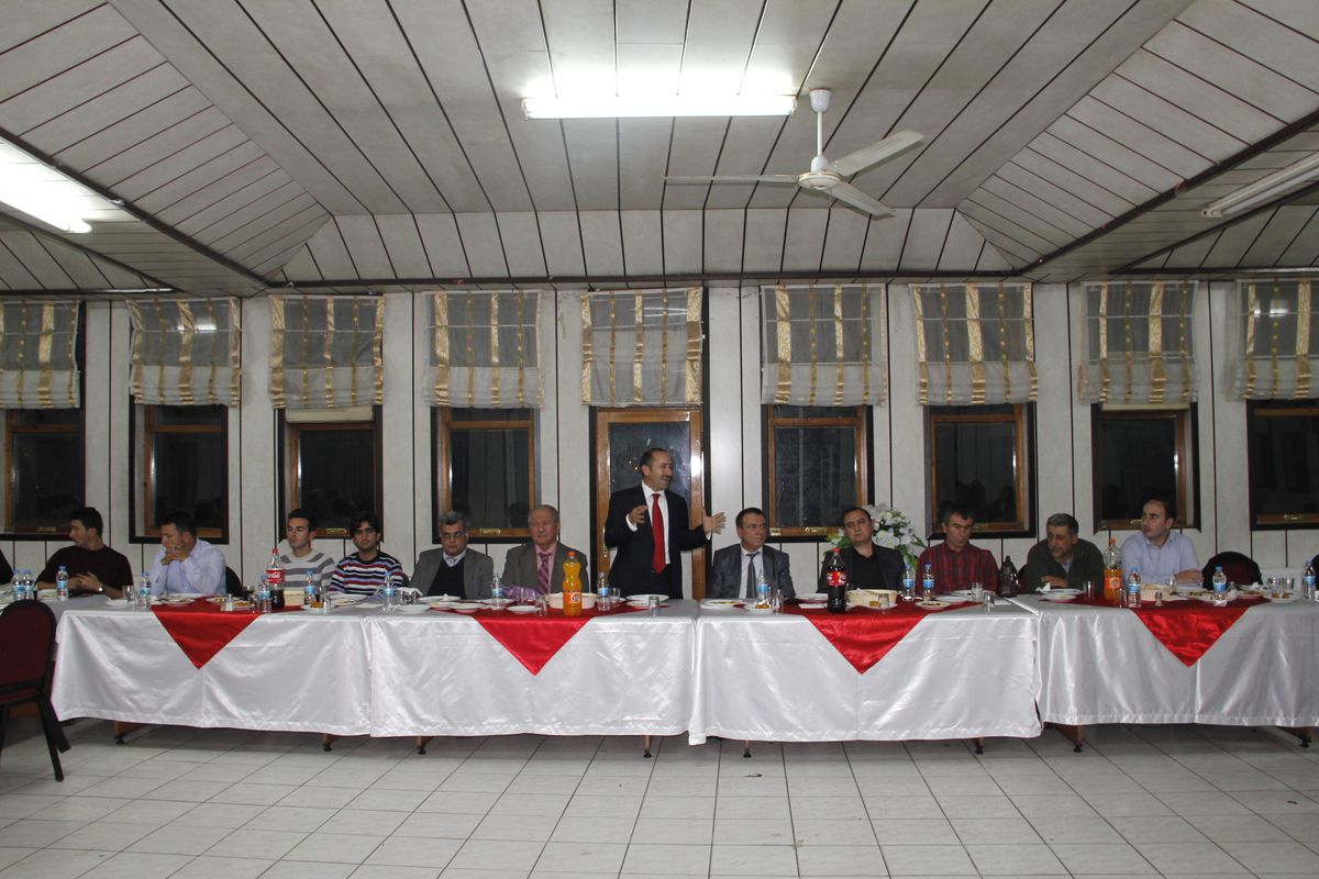 Oltu Orman İşletmesi Müdürü Mustafa Kesiciye, Davul Zurnalı Veda Yemeği