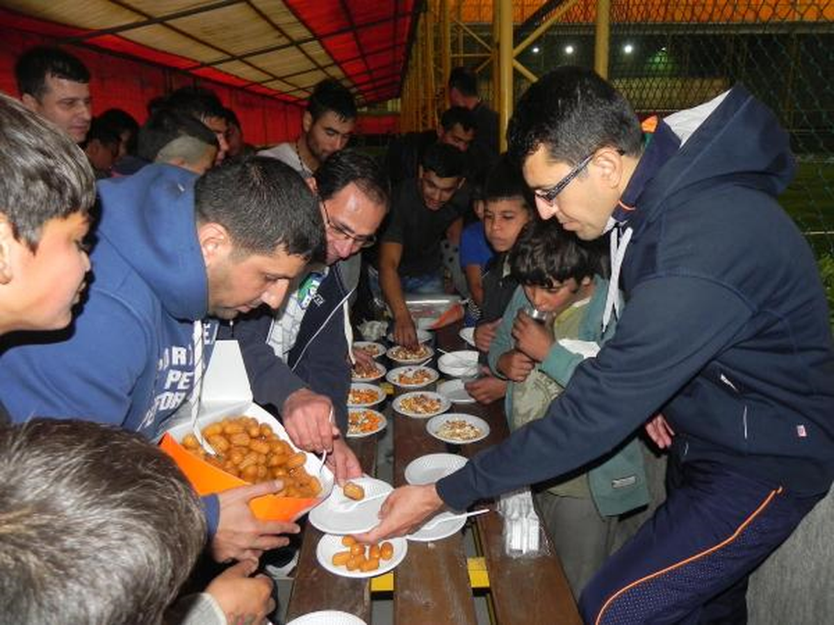 Polisler, Suça Yönelen Çocuklarla Sahada Karşılaştı
