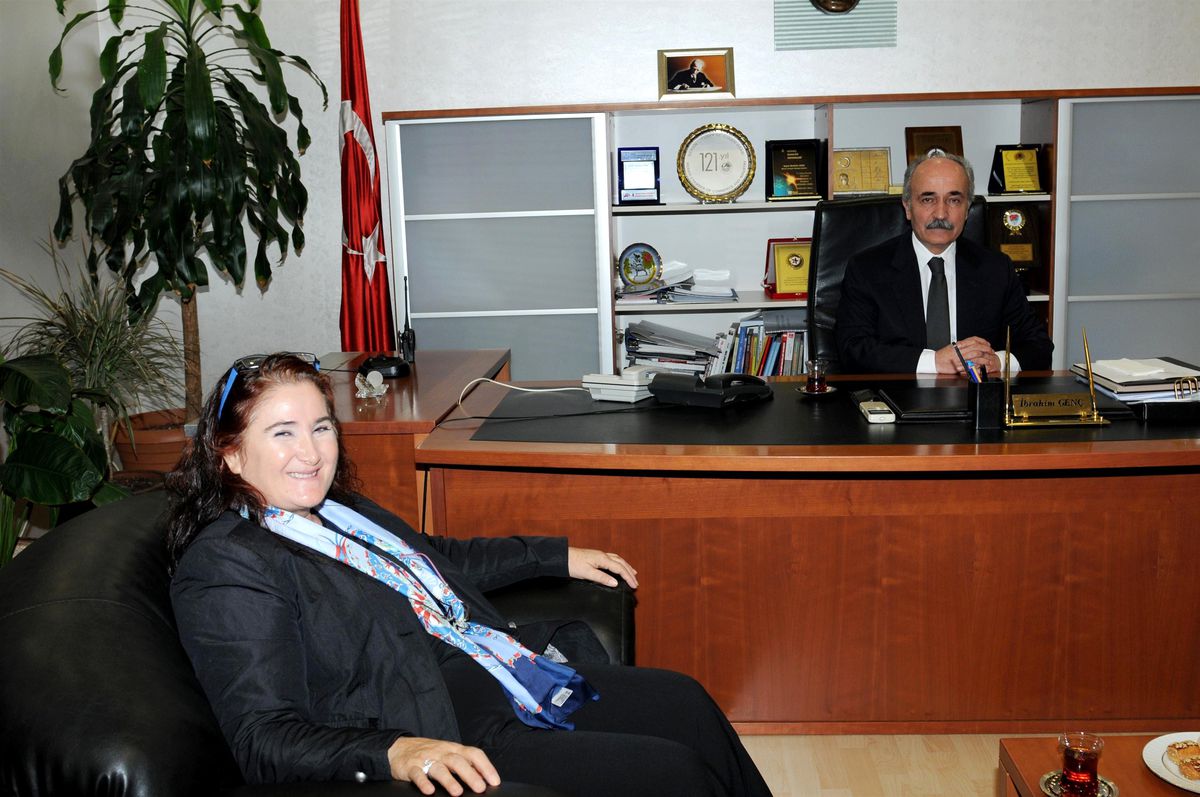 Sabahat Akkiraz Mersinli Hayranlarıyla Buluştu