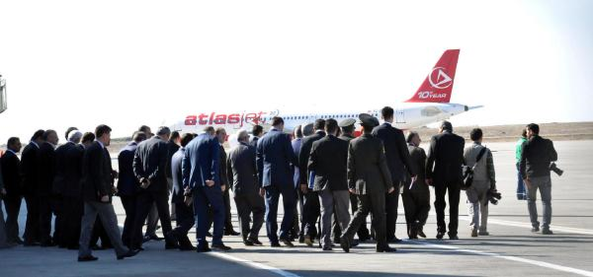 Valinin Peşine Takıldılar Başbakanın Vıp Genelgesini Deldiler
