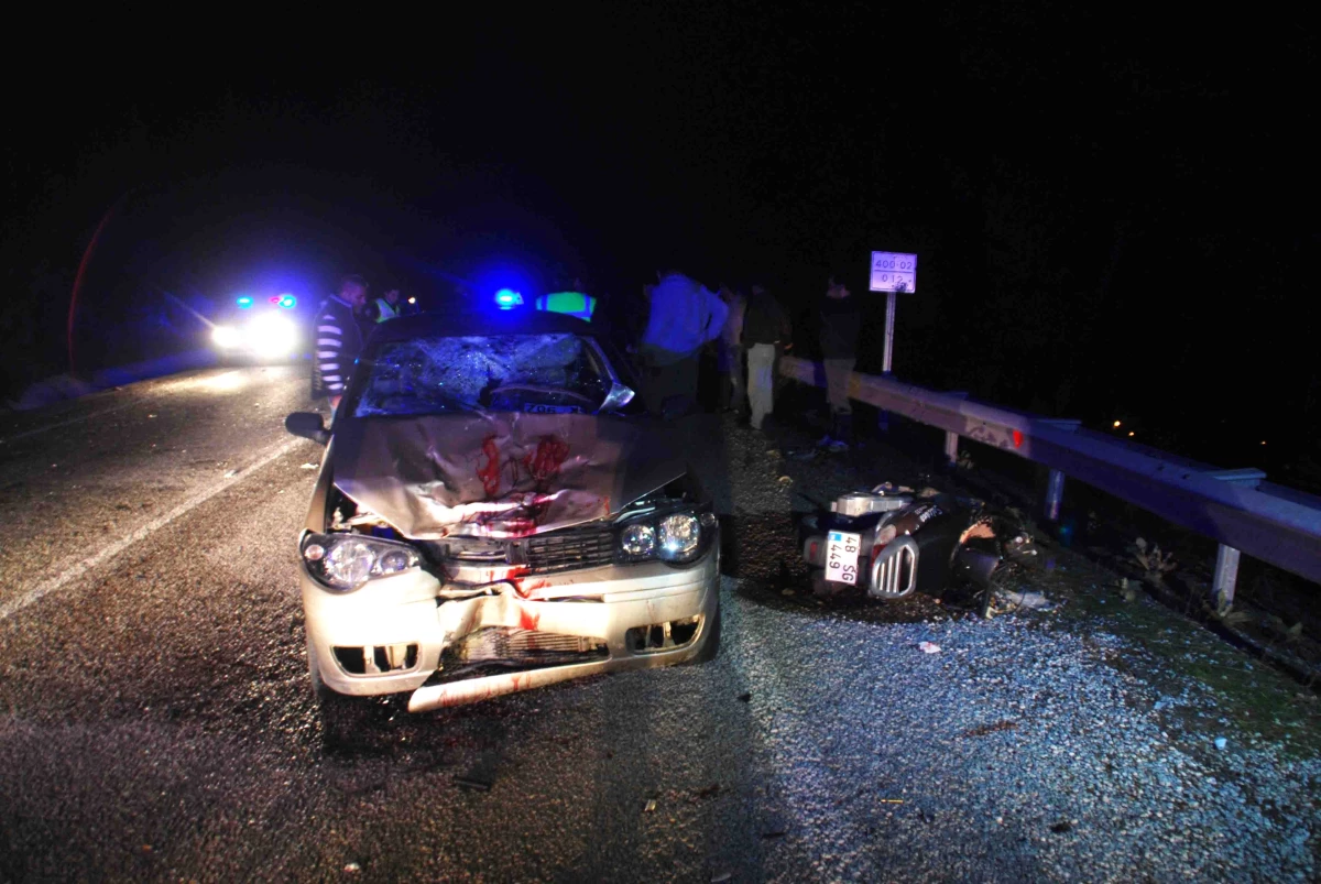 Yeni Evli Evli Çifti Trafik Kazası Ayırdı