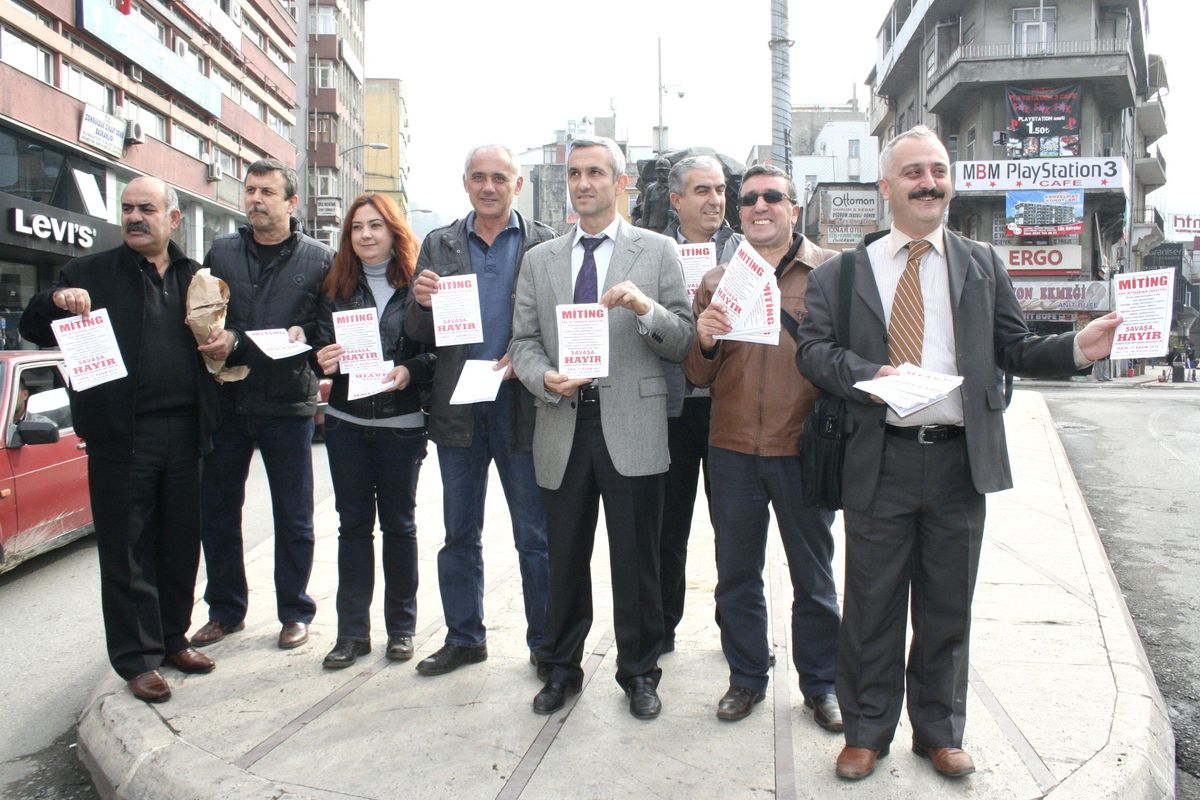 Zonguldak Demokrasi Platformu Miting İçin Bildiri Dağıttı