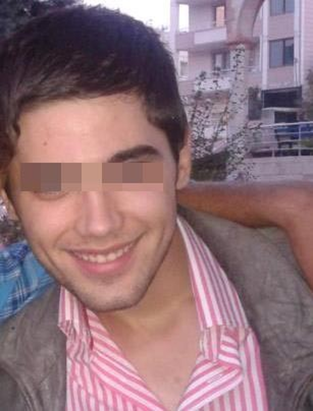 17 Yaşındaki Genç, Annesini Öldürüp İntihara Kalkıştı