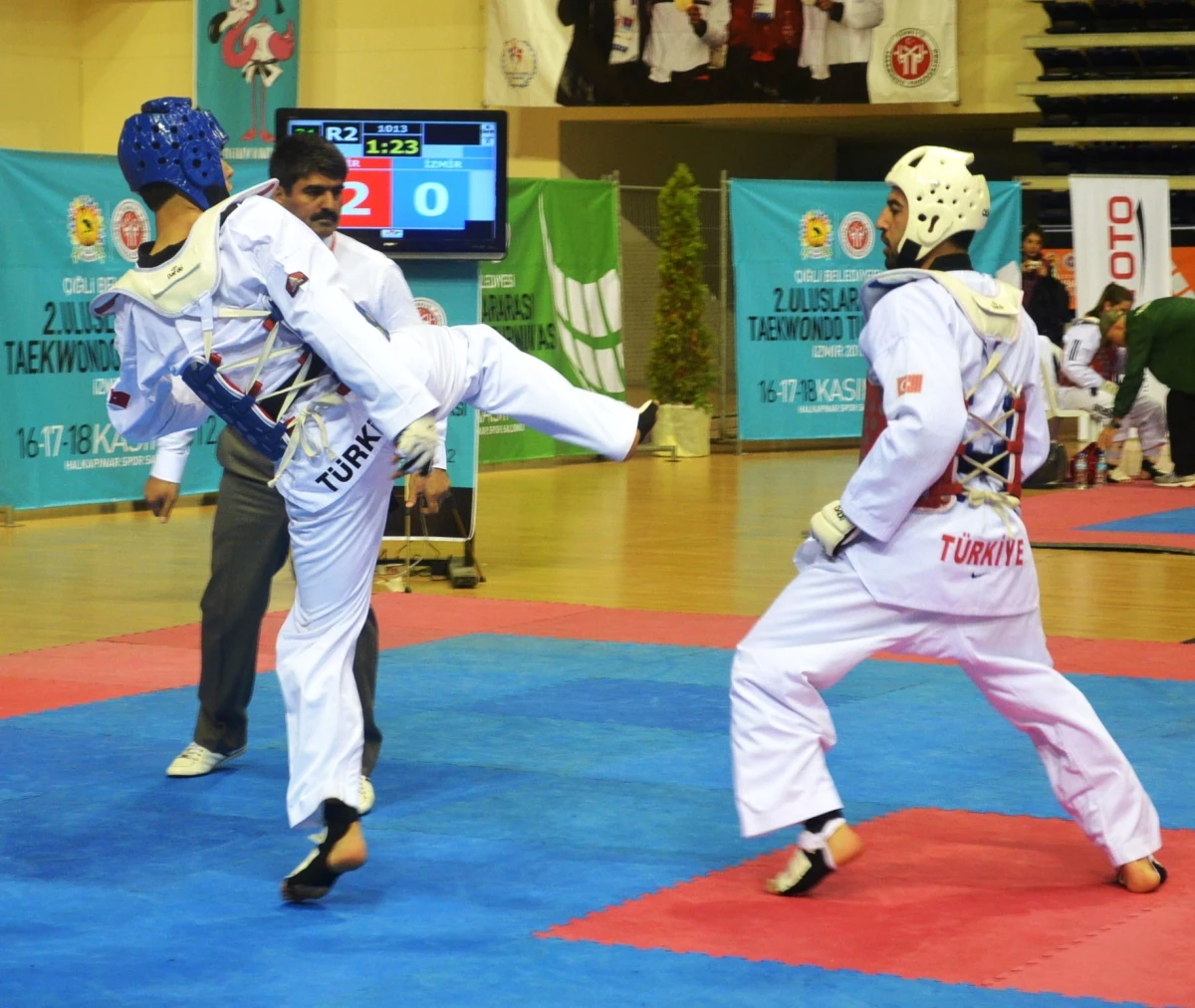 2. Uluslararası Taekwondo Turnuvası Devam Ediyor