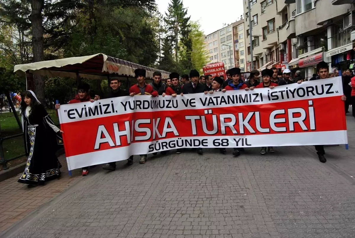 Ahıska Türkleri Sürgünün 68. Yılında Yürüdü