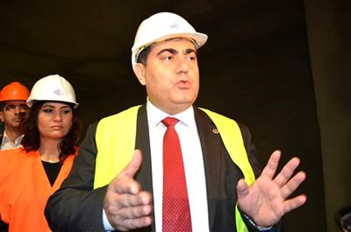 AK Parti Vekili Rıfat Sait\'ten İzmir Büyükşehir Belediyesine Metro Göndermesi