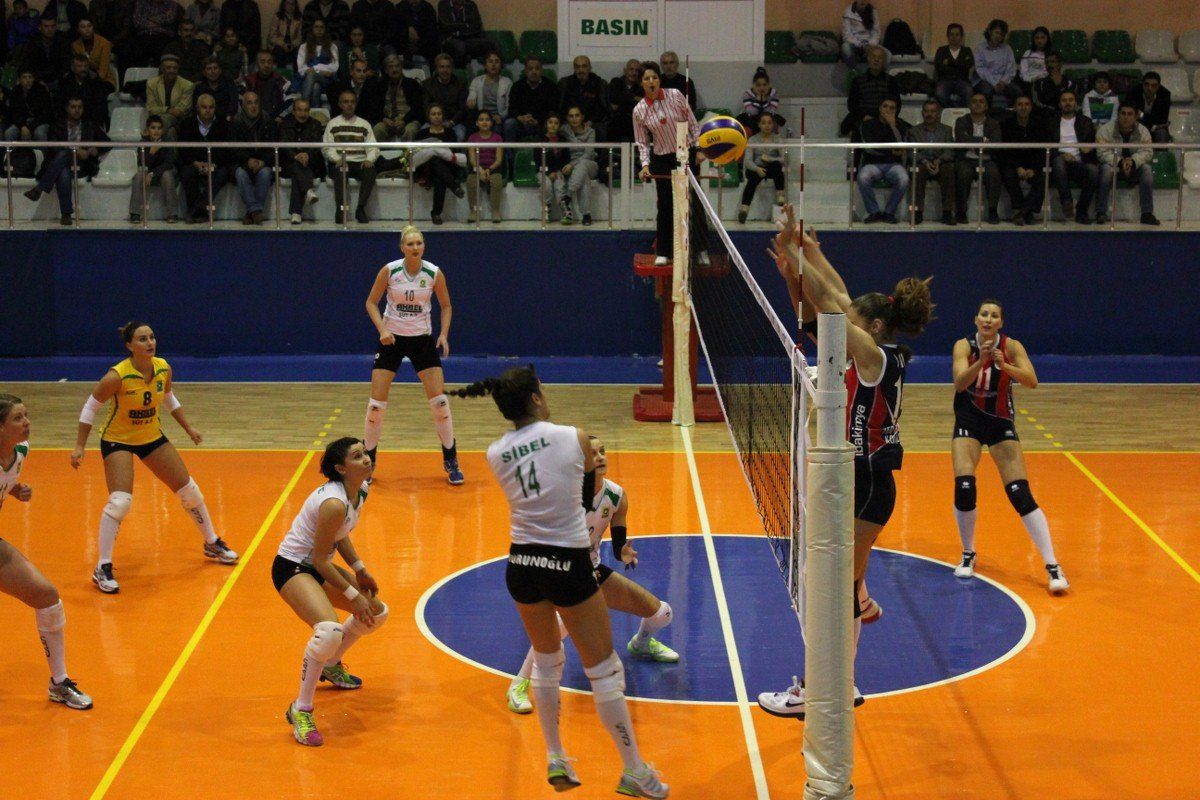 Aroma Bayanlar Voleybol 1. Lig