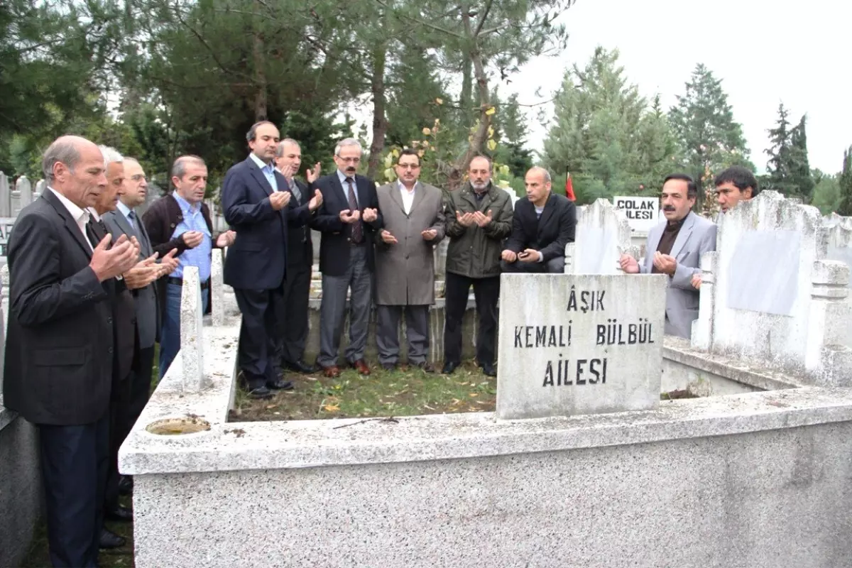 Aşık Kemali Bülbül Mezarı Başında Anıldı