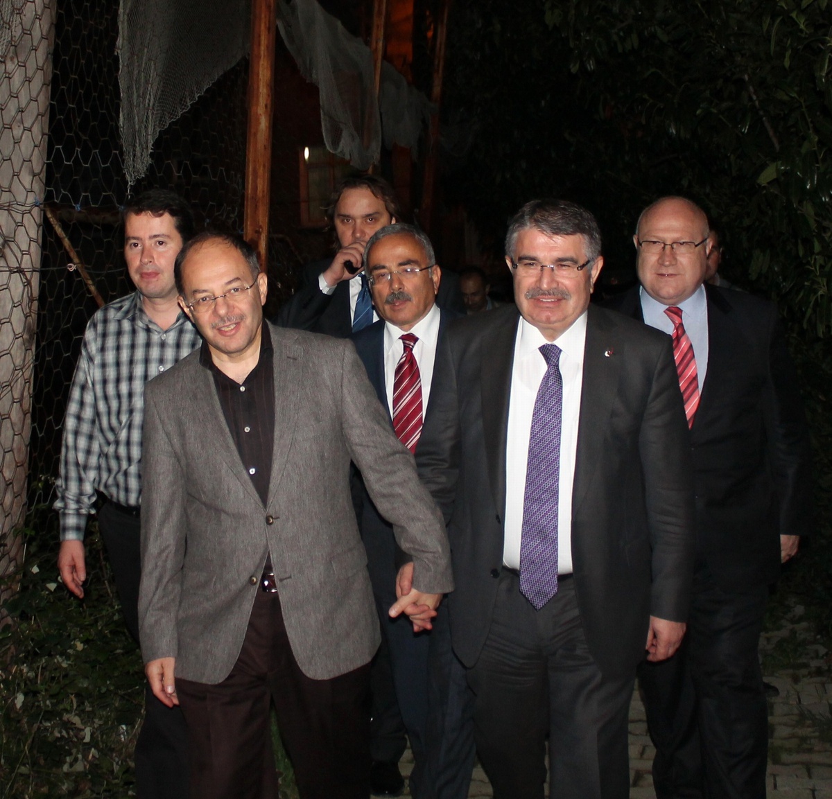 Bakan Şahin\'den Bakan Akdağ\'a Taziye Ziyareti