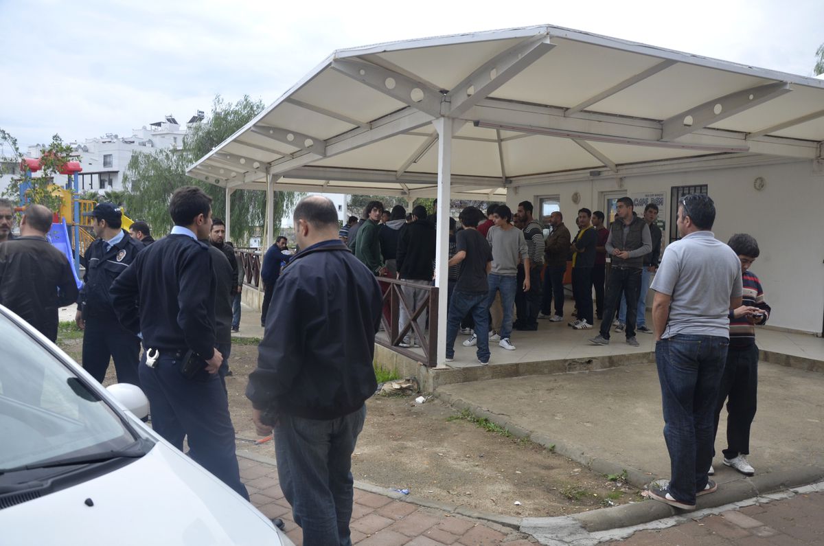 Bodrum\'da BDP Binasına Saldırı