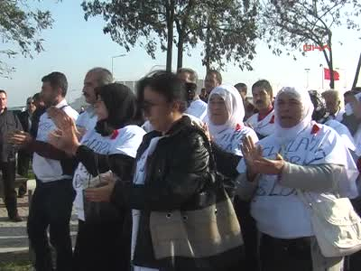 Bursa Cezaevi Önünde de Basın Açıklaması Yaptılar