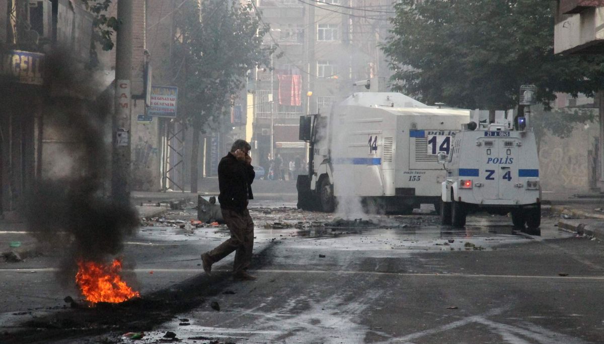 Diyarbakır\'da Olay Çıktı