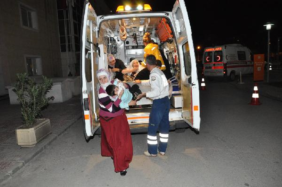 Düğün Yemeğinden 40 Kişi Zehirlendi