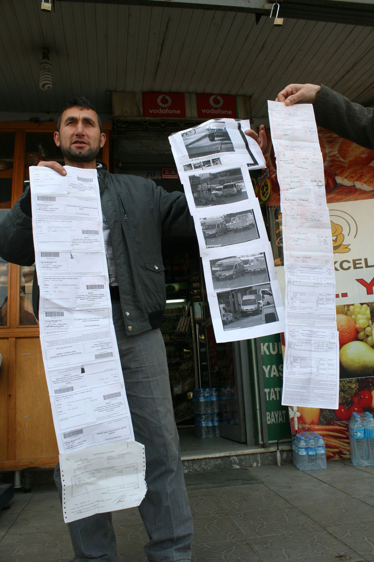 Düzce\'de Esnaf Trafik Cezalarına İsyan Etti