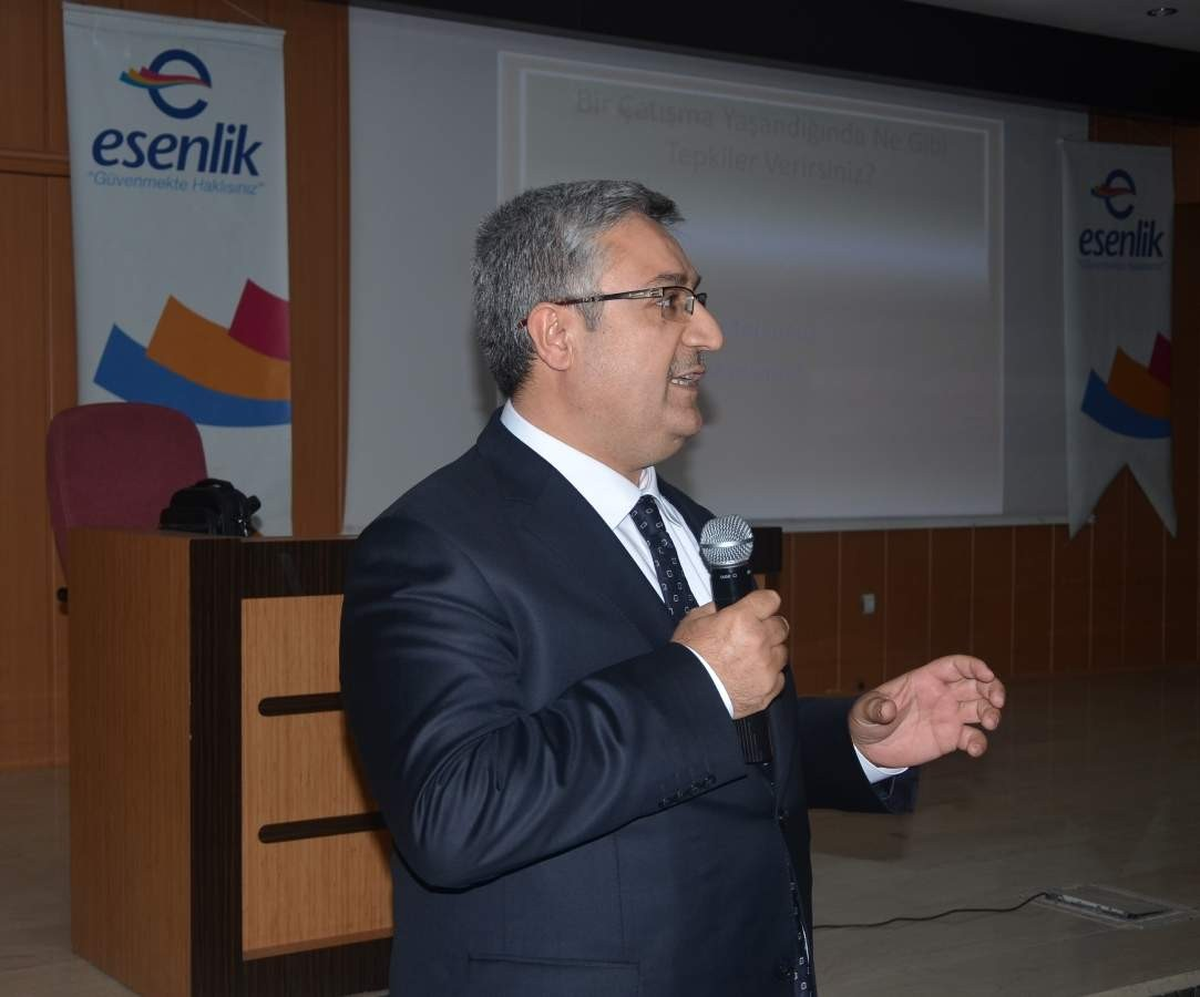 Esenlik, Temizlik Personeline Seminer Verdi