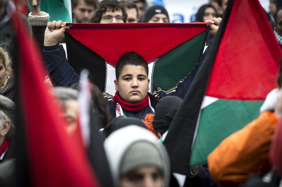 İsrail\'in Saldırıları Hollanda\'da Protesto Edildi