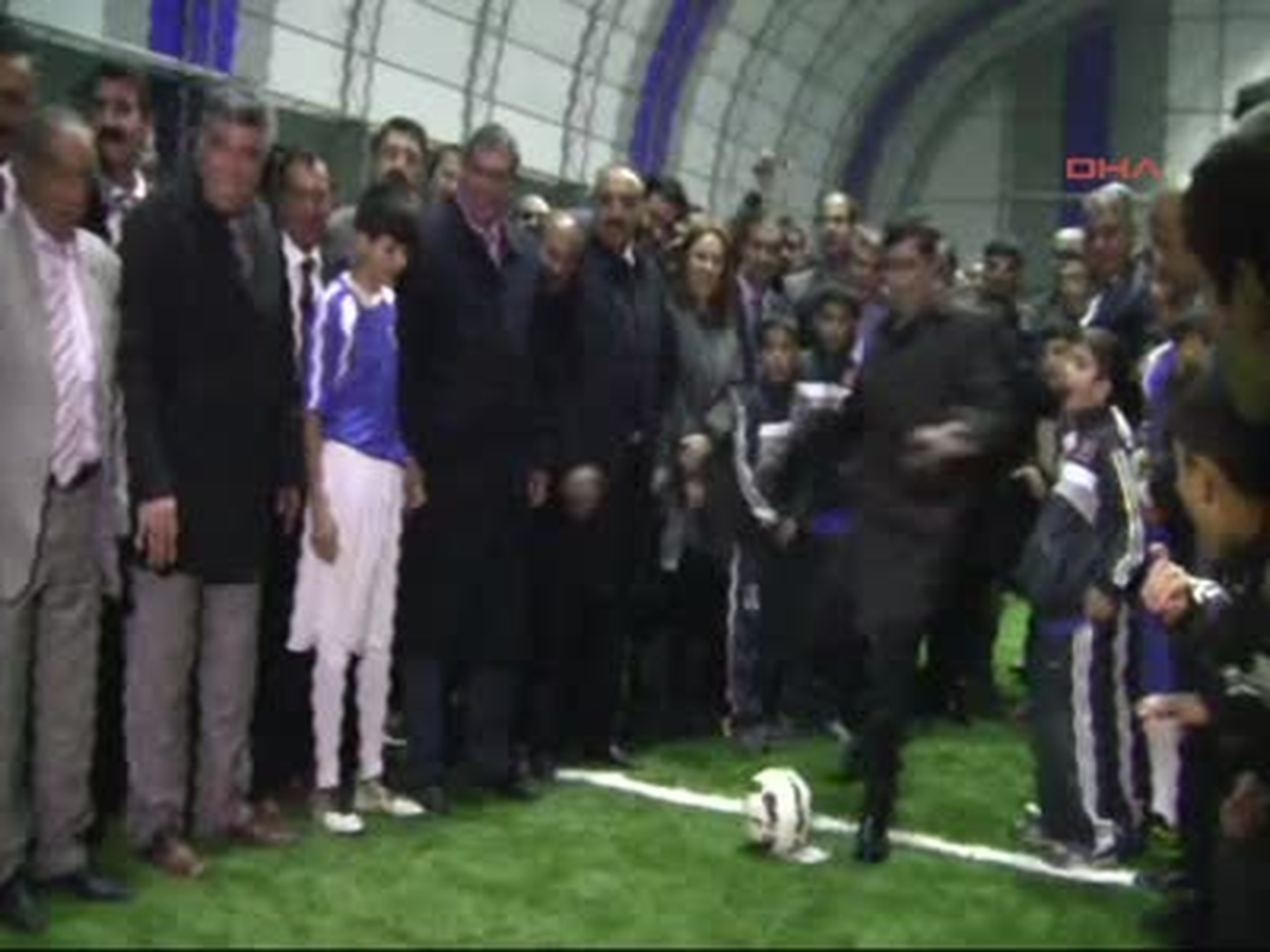 Kalkınma Bakanı Gol Attı