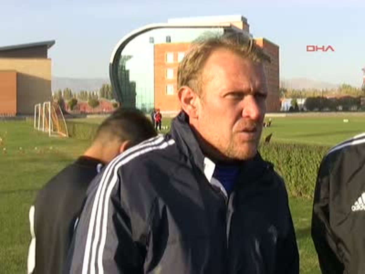 Kayserispor Teknik Direktörü Prosıneckı Gaziantepspor Maçını Kazanırsak, Yukarı Tırmanırız