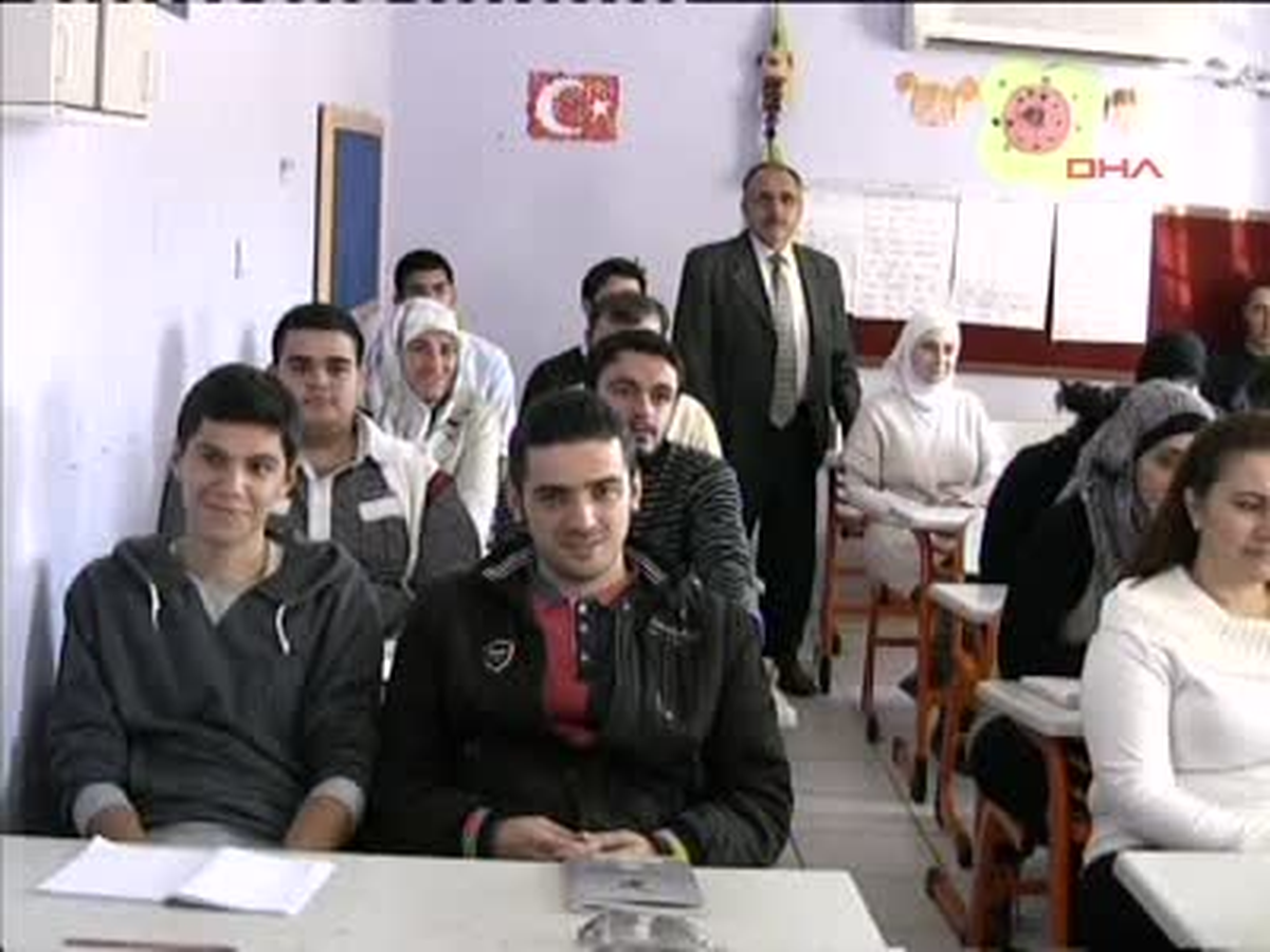 Mersin Suriyeliler Türkçe Öğreniyor