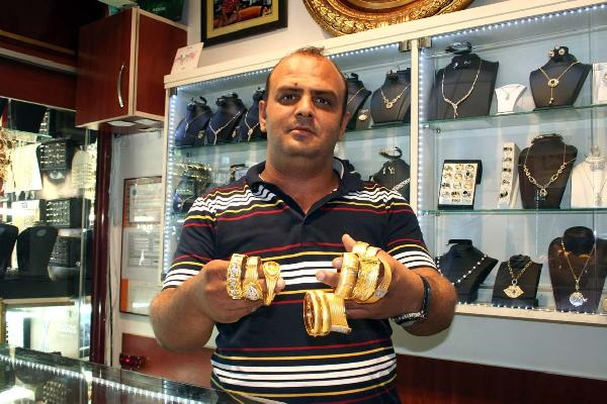 Ortak ve Müşterilerine Ait Altınlarla Kaybolan Kuyumcu Ailesiyle Yakalandı