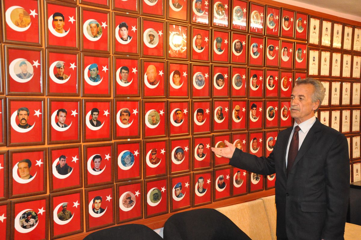 Son Şehit İçin Sekreter Odası Boşaltıldı