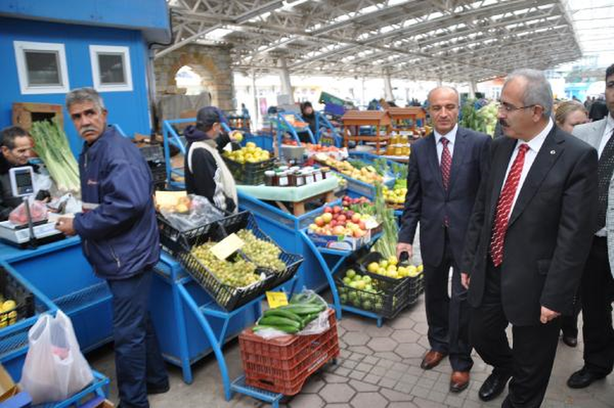 Soydaşlar, Validen Zeybek Kıyafeti İstedi