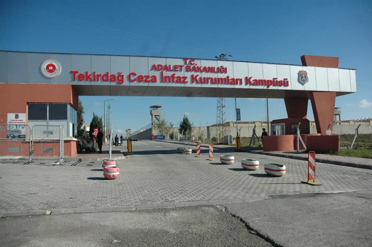 Tekirdağ F Tipi Cezaevi'nde Yemeli İçmeli Ölüm Orucu