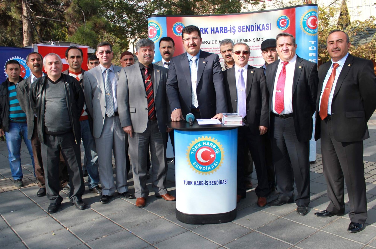 \'Vergi Adaletsizliğine Karşı İmza Topladılar