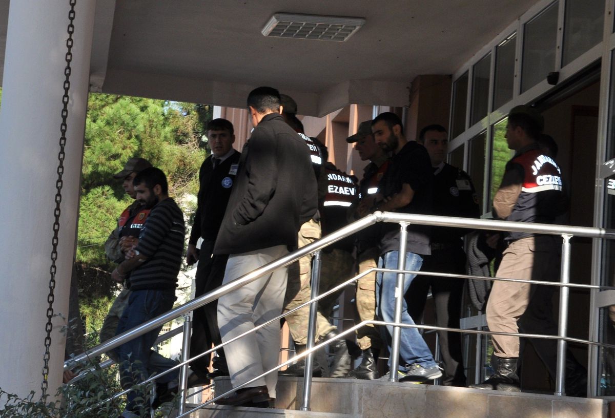 Açlık Grevindeki Mahkumlar Sağlık Kontrolünden Geçirildi