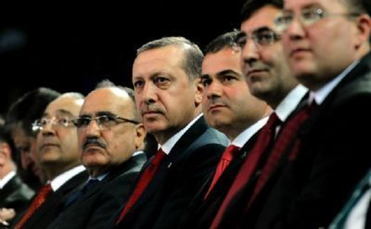 Ak Parti Myk\'da Anadilde Savunma Tasarısı Masaya Yatırılacak