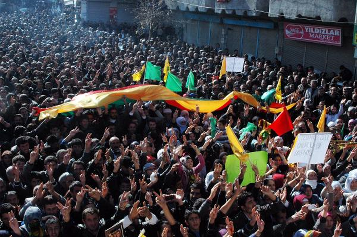 Demirtaş: Kürtleri Vali ve Kaymakamların Yönetmemesi Lazım