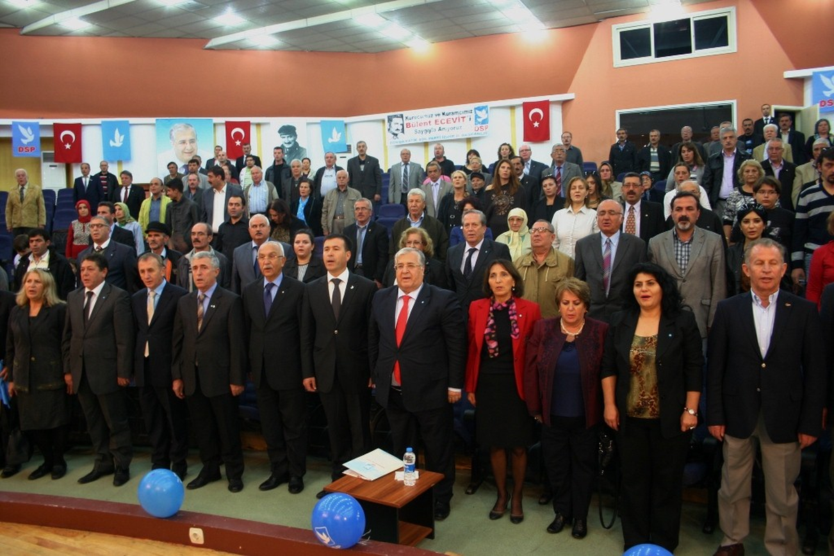 Ecevit, Ölümünün 6. Yıl Dönümünde İzmir\'de Anıldı