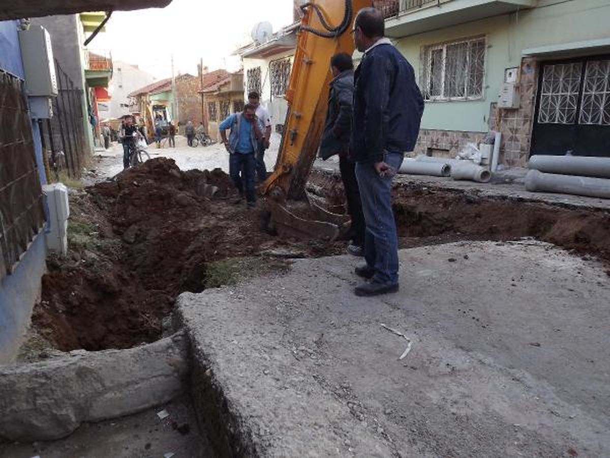 İş Makinesi Doğalgaz Borusunu Patlattı