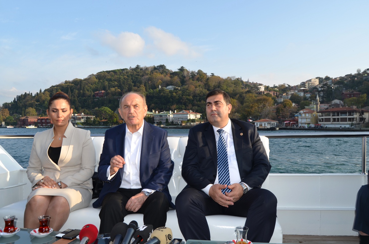 İstanbul Büyükşehir Belediye Başkanı Kadir Topbaş, Metroyu Kendi Öz Kaynaklarıyla...