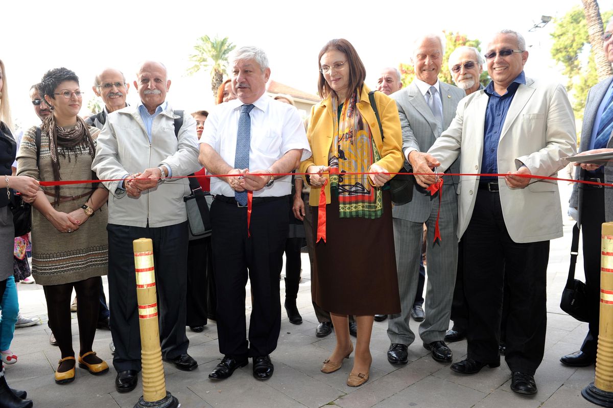 Karaalioğlu Parkı\'nda Açıkhava Sergisi