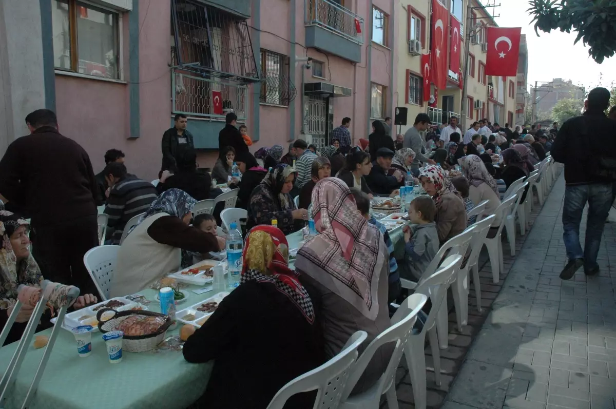 Şehit Ailesinden Yemekli Mevlid