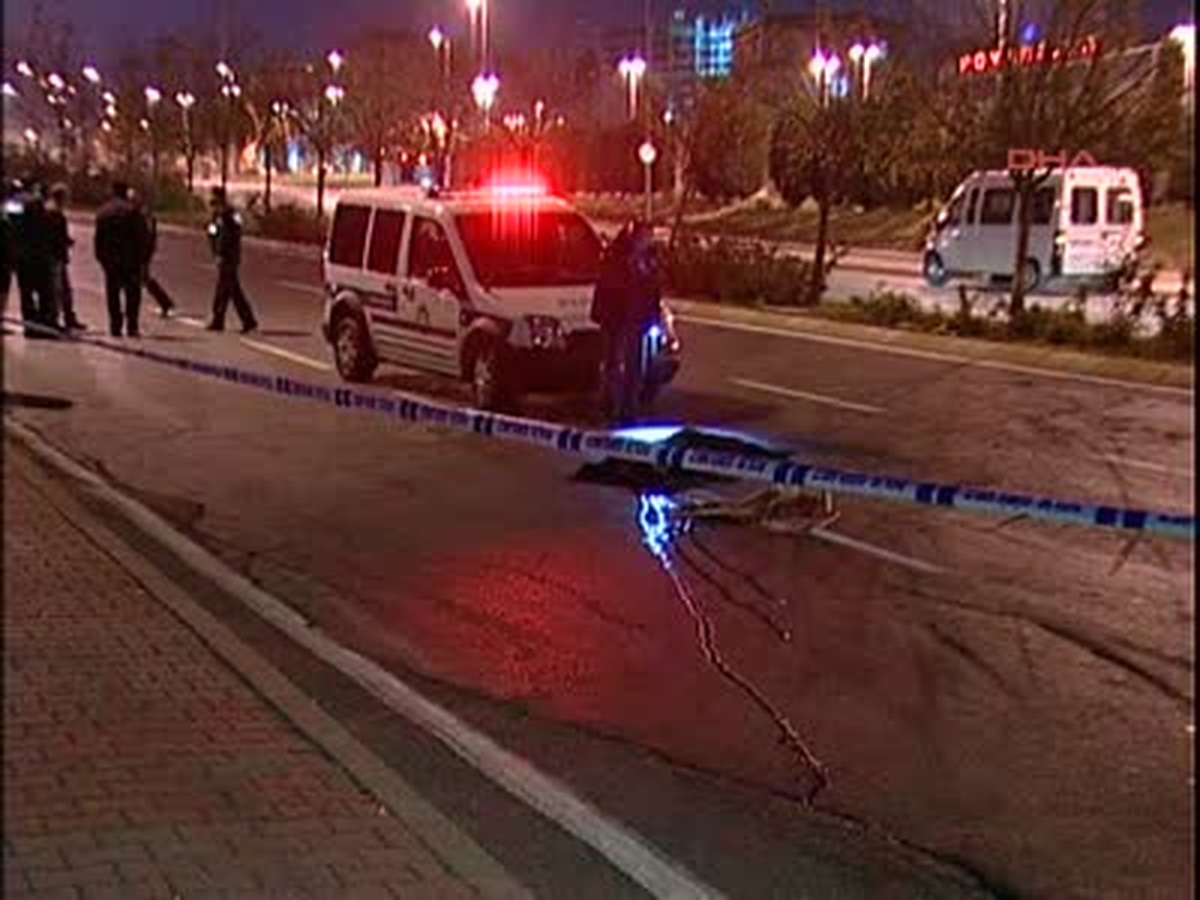 16 Yaşındaki Genci Otomobil Ezdi