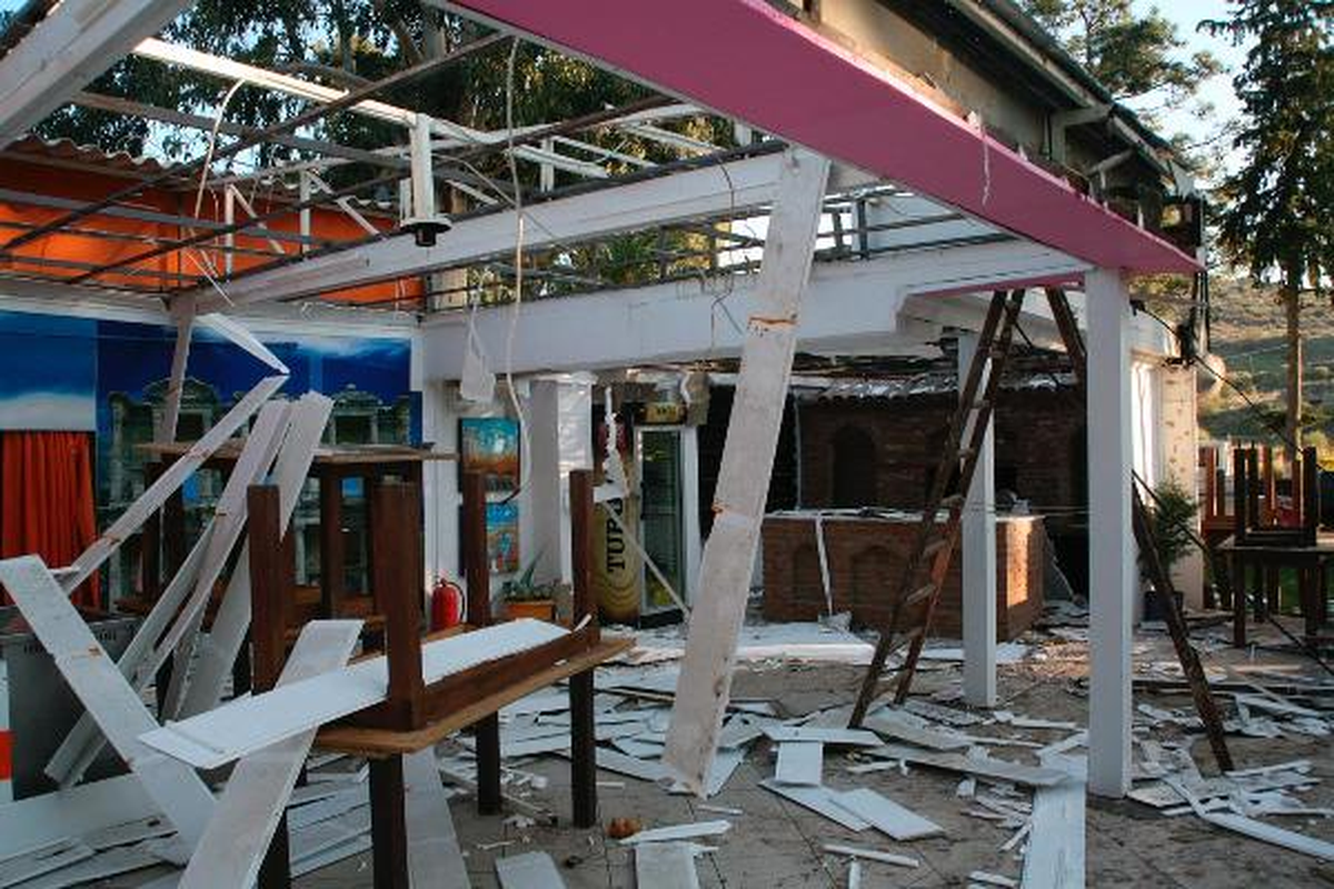 Arkeolojik Sit Alanlarındaki Kaçak Yapılar Yıkılıyor