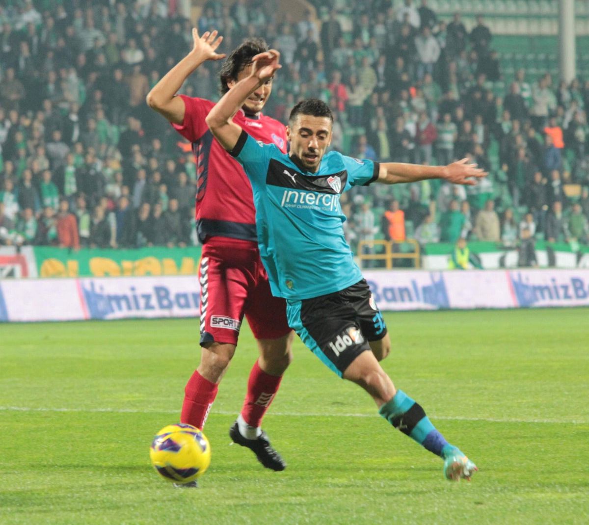 Bursaspor Üst Sıralara Tırmanmak İstiyor