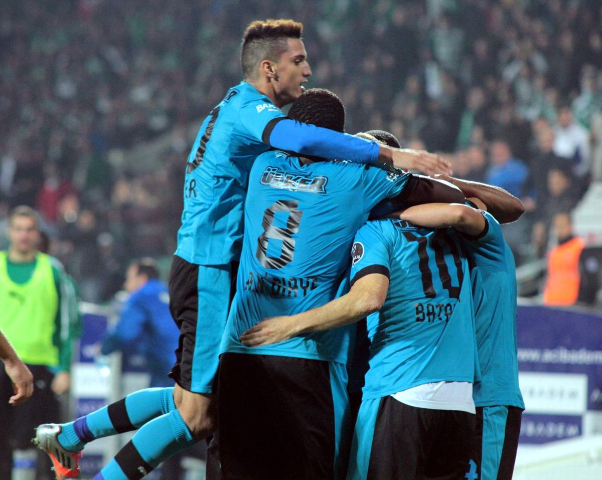 Bursasporlu Ferhat\'tan İlk Gol Sevinci