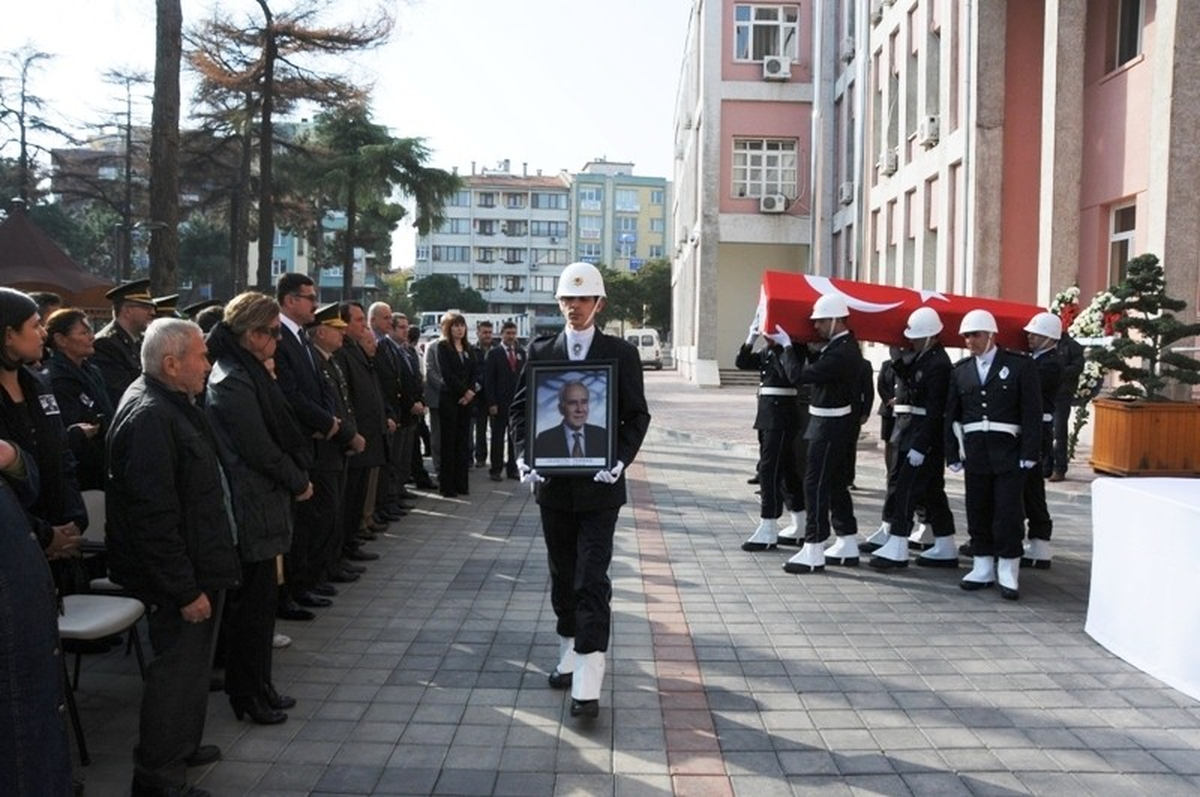 Emekli Vali Yardımcısı Son Yolculuğuna Uğurlandı