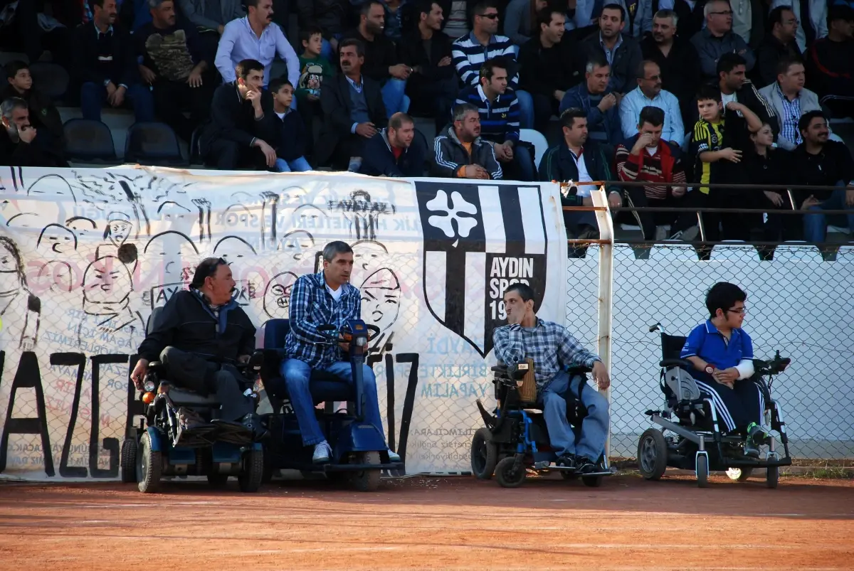 Engellilerin Sorununu Akşit Çözdü