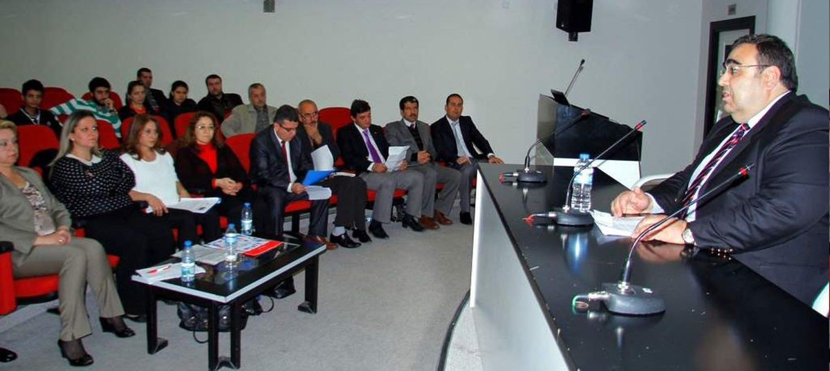 Ev ve Süs Hayvanları Satıcılarına Eğitim Semineri Verildi