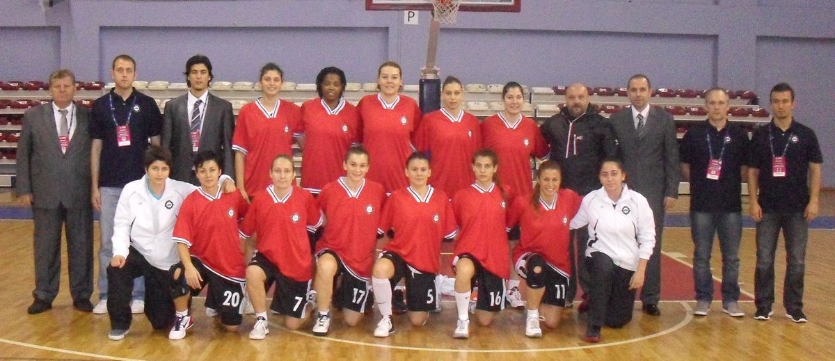 Kadın Basketbolcular Beşte Beş Yaptı